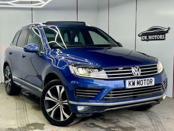 Volkswagen Touareg 3.0 TDI V6 BlueMotion Tech R-Line SUV 5dr Diesel Tiptronic 4WD E