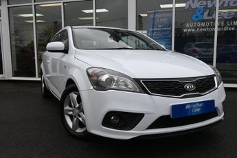 Kia Ceed 1.6 CRDi 2 Hatchback 3dr Diesel Manual Euro 5 (113 bhp)