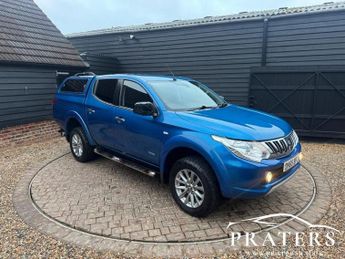 Mitsubishi L200 2.4 DI-D DC Titan Pickup Double Cab 4dr Diesel Manual 4WD Euro 5