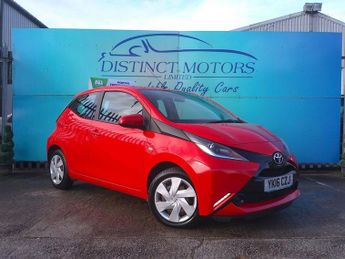 Toyota AYGO 1.0 VVT-i x-play Hatchback 5dr Petrol x-shift Euro 5 Euro 5 (68 