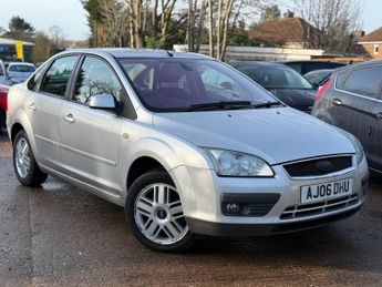 Ford Focus 1.6 Ghia Saloon 4dr Petrol Automatic (184 g/km, 99 bhp)