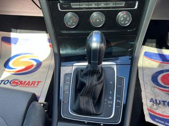 VOLKSWAGEN GOLF 2.0 TDI BlueMotion Tech R-Line Edition Hatchback 5dr Diesel DSG 