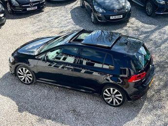 VOLKSWAGEN GOLF 2.0 TDI BlueMotion Tech R-Line Edition Hatchback 5dr Diesel DSG 
