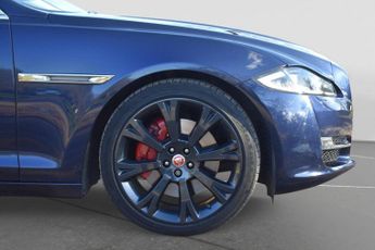 JAGUAR XJ 3.0d V6 Portfolio Saloon 4dr Diesel Auto Euro 6 (s/s) (LWB) (300