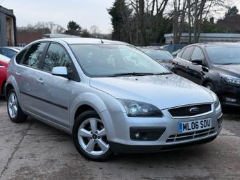 Ford Focus 1.6 Zetec Climate Hatchback 5dr Petrol Automatic (184 g/km, 99 b