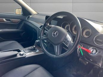 MERCEDES-BENZ C-CLASS 1.8 C180 BlueEfficiency Elegance Estate 5dr Petrol G-Tronic+ Eur