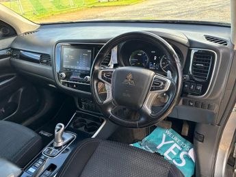 MITSUBISHI OUTLANDER 2.4h TwinMotor 13.8kWh Design SUV 5dr Petrol Plug-in Hybrid CVT 