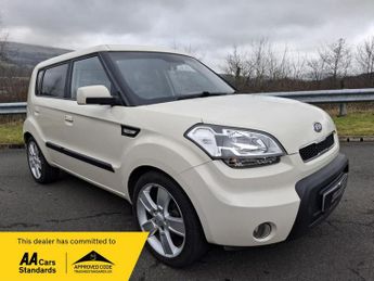 Kia Soul 1.6 CRDi Shaker SUV 5dr Diesel Manual Euro 4 (126 bhp)