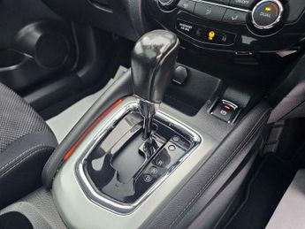 NISSAN QASHQAI AUTOMATIC 1.2 DIG-T n-tec+ SUV 5dr Petrol XTRON 2WD Euro 5 (s/s)