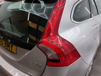 VOLVO V60 1.6 D2 SE Estate 5dr Diesel Manual Euro 5 (s/s) (115 ps)