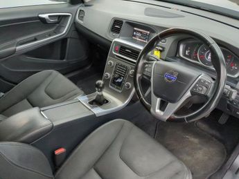 VOLVO V60 1.6 D2 SE Estate 5dr Diesel Manual Euro 5 (s/s) (115 ps)
