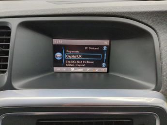 VOLVO V60 1.6 D2 SE Estate 5dr Diesel Manual Euro 5 (s/s) (115 ps)