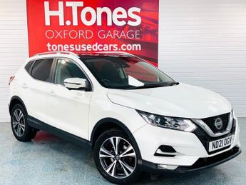 Nissan Qashqai 1.3 DIG-T N-Connecta SUV 5dr Petrol Manual Euro 6 (s/s) (140 ps)