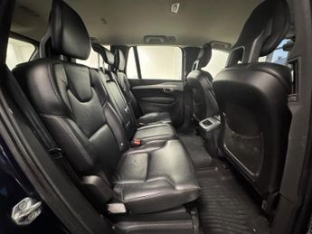 VOLVO XC90 2.0 D5 Momentum Geartronic 4WD Euro 6 (s/s) 5dr