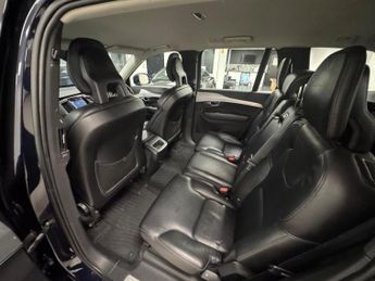 VOLVO XC90 2.0 D5 Momentum Geartronic 4WD Euro 6 (s/s) 5dr