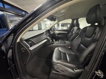 VOLVO XC90 2.0 D5 Momentum Geartronic 4WD Euro 6 (s/s) 5dr