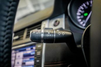 LAND ROVER RANGE ROVER EVOQUE 2.2 SD4 Dynamic SUV 5dr Diesel Auto 4WD Euro 5 (190 ps)