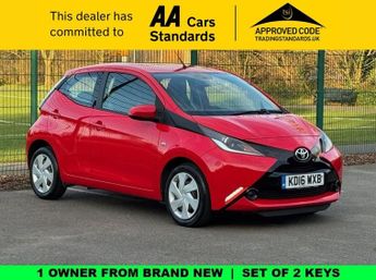 Toyota AYGO 1.0 VVT-i x-play Hatchback 5dr Petrol Manual Euro 6 (68 ps)