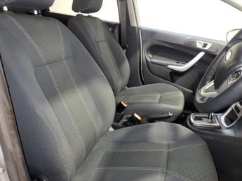 FORD FIESTA 1.4 Titanium Hatchback 5dr Petrol Automatic (154 g/km, 94 bhp)