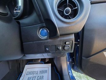 TOYOTA AURIS 1.8 VVT-h Icon Touring Sports 5dr Petrol Hybrid CVT Euro 6 (s/s)