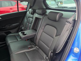 KIA SPORTAGE 1.6 CRDi 4 SUV 5DR Blue, 69,000 miles, 3 owners, full service hi