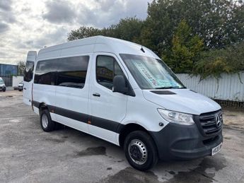 MERCEDES-BENZ SPRINTER 516 CDI MINIBUS WHEEL CHAIR ACEESS TWIN WHEEL AUTO 