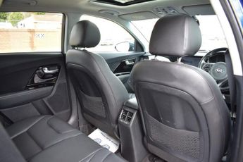 KIA NIRO 1.6 GDi 4 Hybrid DCT | SUNROOF | HEATED AND COOLED SEATS | HANDS