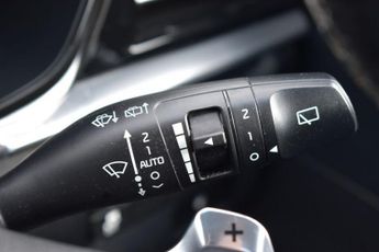 KIA NIRO 1.6 GDi 4 Hybrid DCT (139 bhp)