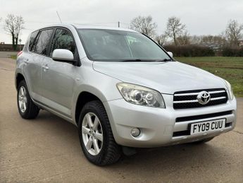 Toyota RAV4 2.2 D-4D XT-R SUV 5dr Diesel Manual 4WD (173 g/km, 134 bhp)