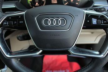 AUDI E-TRON 55 SUV 5dr Electric Auto quattro 95kWh (408 ps)