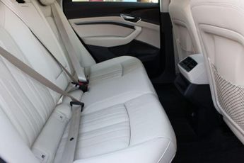 AUDI E-TRON 55 SUV 5dr Electric Auto quattro 95kWh (408 ps)