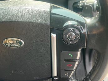 LAND ROVER DISCOVERY 4 3.0 SD V6 HSE SUV 5dr Diesel Auto 4WD Euro 5 (s/s) (255 bhp)