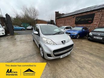 Peugeot 107 1.0 12V Urban Hatchback 5dr Petrol Manual Euro 4 (68 ps)