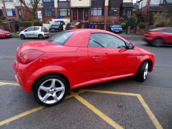 VAUXHALL TIGRA 1.4i 16v Exclusiv Convertible 2dr Petrol Automatic (a/c) (146 g/