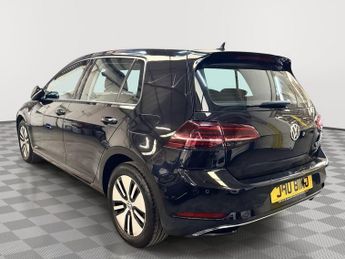 VOLKSWAGEN E-GOLF 35.8kWh e-Golf Hatchback 5dr Electric Auto (136 ps)