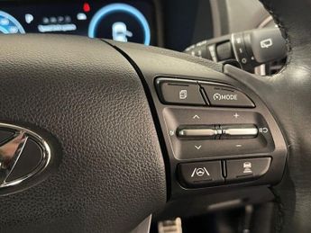 HYUNDAI KONA 64kWh Ultimate SUV 5dr Electric Auto (10.5kW Charger) (204 ps)
