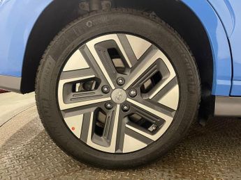 HYUNDAI KONA 64kWh Ultimate SUV 5dr Electric Auto (10.5kW Charger) (204 ps)
