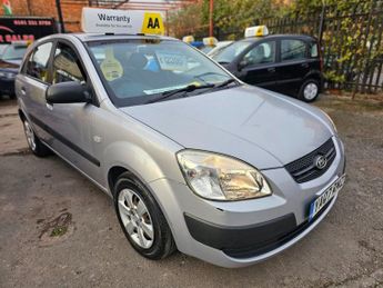 Kia Rio 1.4 Ice Hatchback 5dr Petrol Manual (150 g/km, 95 bhp)