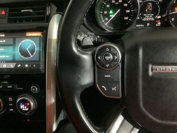 LAND ROVER DISCOVERY 2.0 SD4 HSE SUV 5dr Diesel Auto 4WD Euro 6 (s/s) (240 ps)