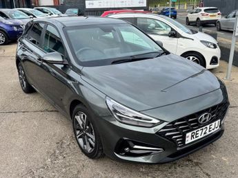 HYUNDAI I30 1.6 CRDi MHEV Premium Hatchback 5dr Diesel Hybrid DCT Euro 6 (s/