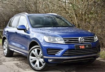 Volkswagen Touareg 3.0 TDI V6 BlueMotion Tech R-Line SUV 5dr Diesel Tiptronic 4WD E