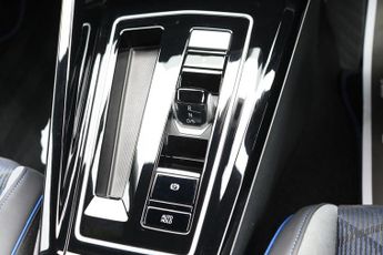 VOLKSWAGEN GOLF R 2.0 TSI 4MOTION DSG