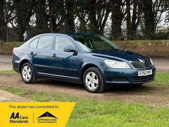 Skoda Octavia 1.6 TDI GreenLine II Hatchback 5dr Diesel Manual Euro 5 (s/s) (1