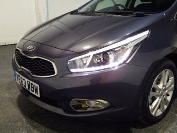 KIA CEED 1.6 CRDi 2 Hatchback 5dr Diesel Auto Euro 5 (126 bhp)
