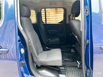 PEUGEOT RIFTER 4 Seat Auto Wheelchair Accessible Disabled Access Vehicle WAV 