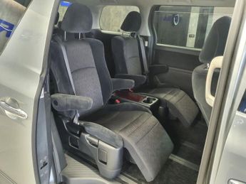 TOYOTA ALPHARD 0l
