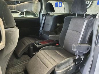 TOYOTA ALPHARD 0l