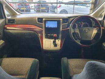 TOYOTA ALPHARD 0l