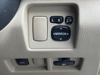 LEXUS RX 3.3 400h SE SUV 5dr Petrol Hybrid CVT (192 g/km, 208 bhp)