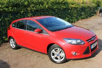 Ford Focus 1.6 Zetec Hatchback 5dr Petrol Manual Euro 5 (125 ps)